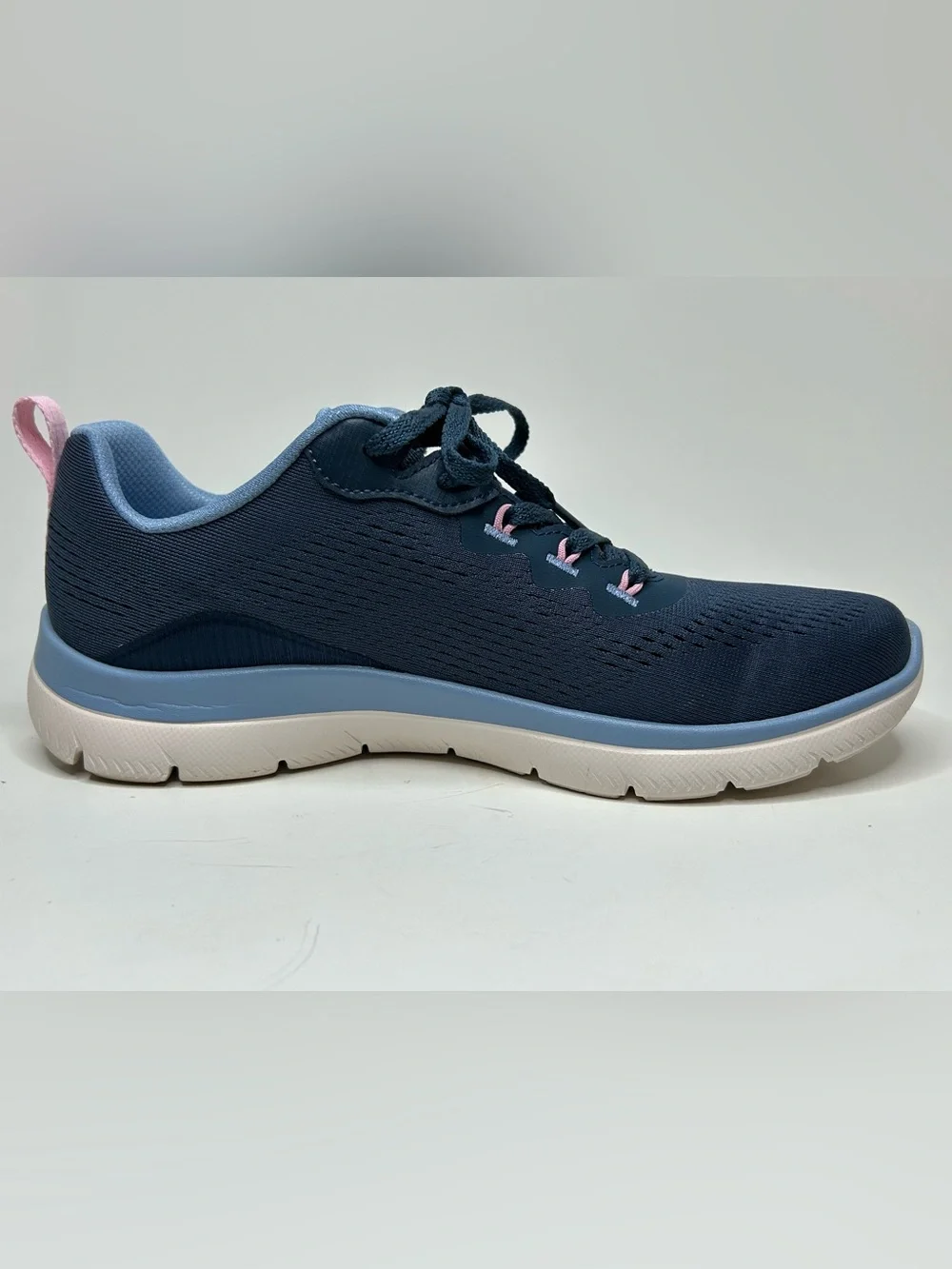 Skechers Arch Fit Blue & Pink Athletic Running Casual Sneaker Size 8.5